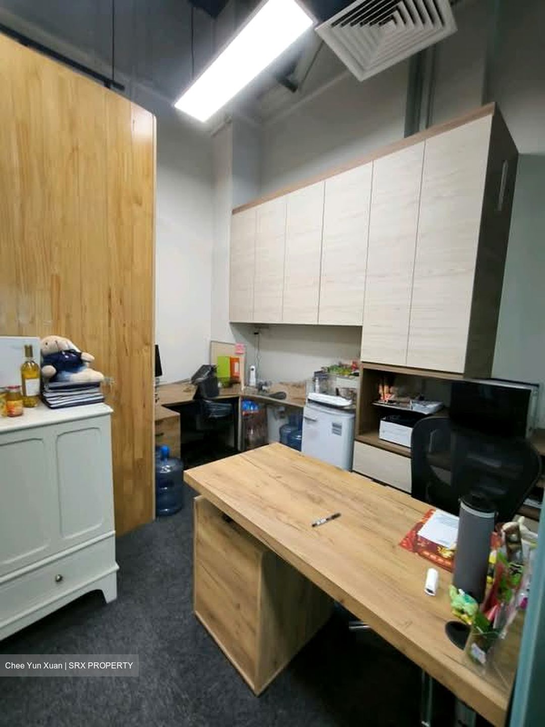 Sbf Center (D1), Office #577690981